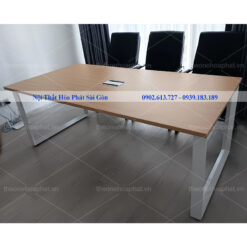 Hình thực tế bàn họp HRH1810C5