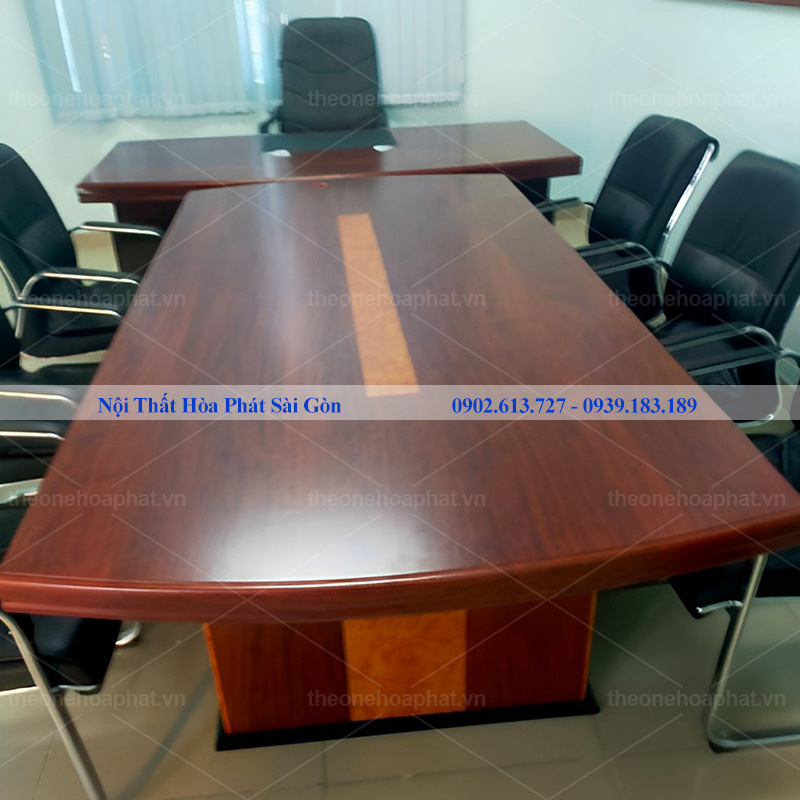Hình thực tế bàn họp sơn PU CT2010H6