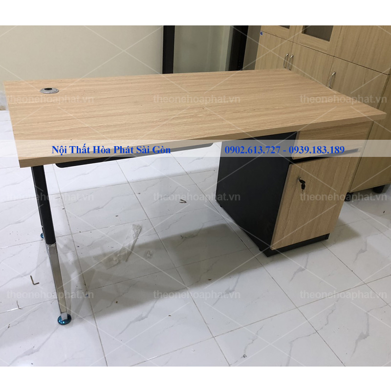 Hình thực tế bàn liền hộc LE140HLC12