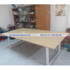Hình thực tế bàn họp 2m4 HRH2412C5