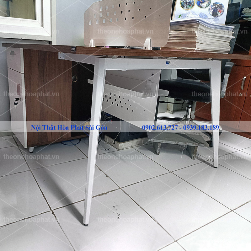 Cụm bàn làm việc LUXMD05C10