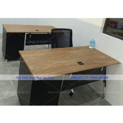 Hình thực tế bàn làm việc chân sắt BRI120SHLC15