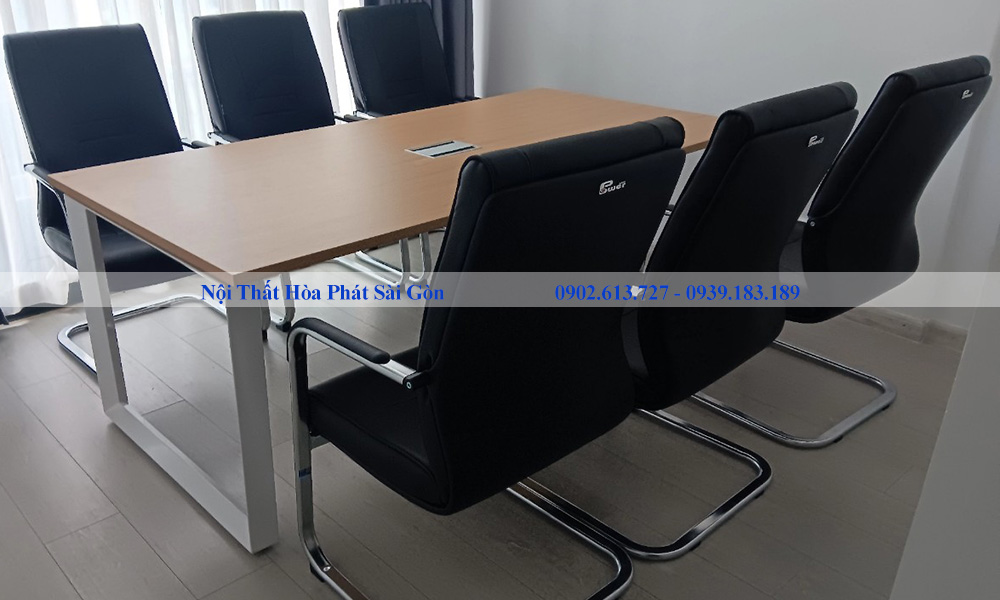 Bàn họp 6 người ngồi