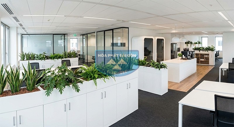 Không gian văn phòng mở, được phân chia các khu vực